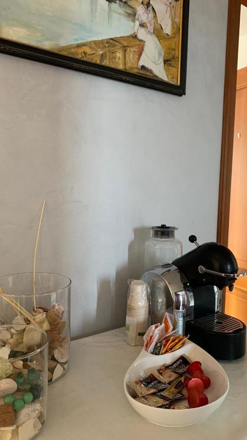 Brezza Affittacamere Montemarciano Bagian luar foto